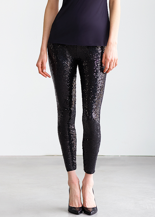 http://www.uktights.com/tightsimages/products/normal2021/cm_Commando-Perfect-Control-Sequin-Leggings-Lifestyle.jpg
