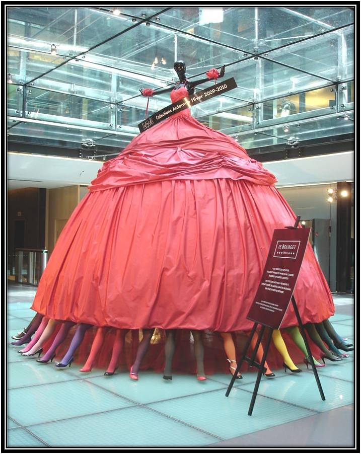 Le Bourget Brand Display - Huge Red Dress