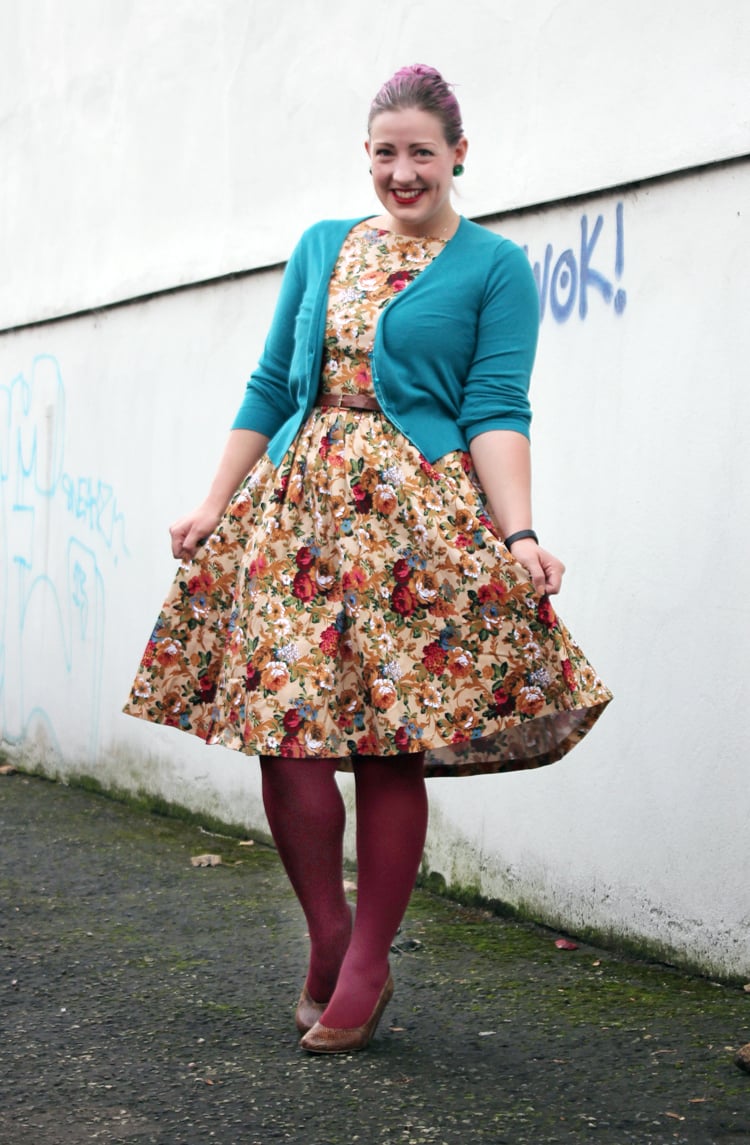 Cosy opaque tights to finish a very chic retro-inspired outfit