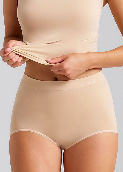 Ambra Bondi Bare Full Brief SideZoom 4