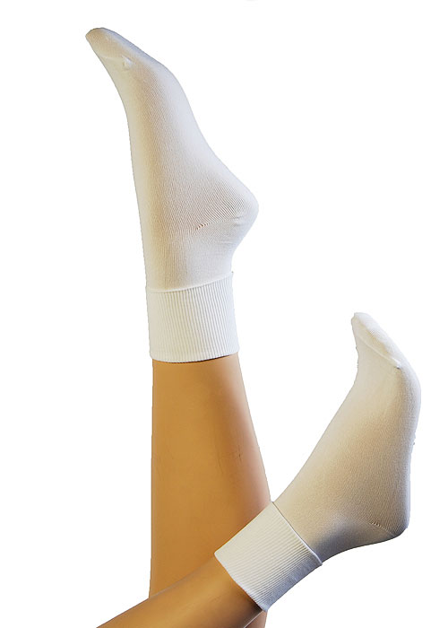 Silky Ballet Childrens Socks SideZoom 2