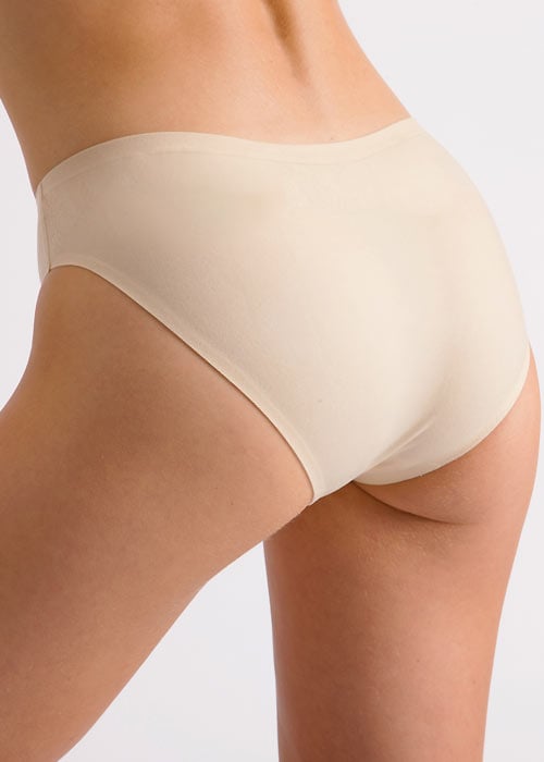 Silky Dance Childrens Invisible High Cut Brief image