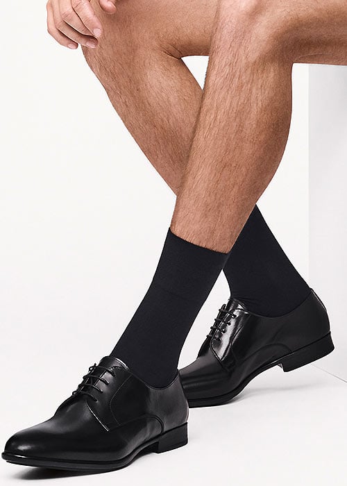 Wolford Cotton Velvet Mens Socks SideZoom 2