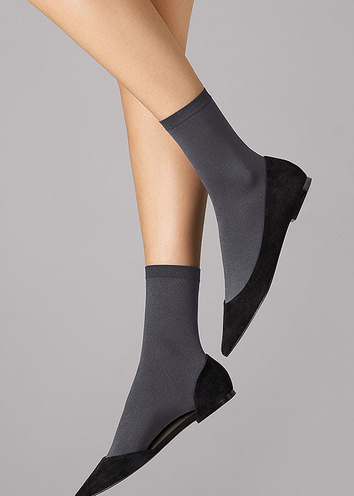 Wolford Velvet 66 Ankle Highs SideZoom 3