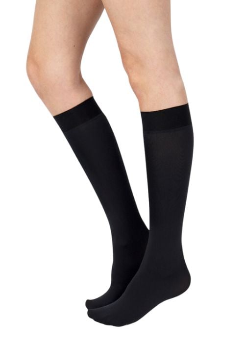 Aristoc 80 Denier Opaque Smooth Knee Highs SideZoom 2