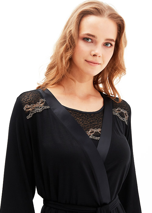Blackspade Black Pearl Robe image