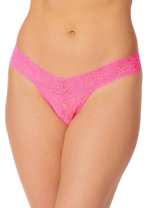 Hanky Panky Signature Lace Low Rise Thong SideZoom 2