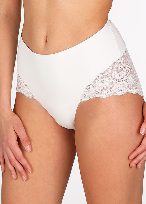 Marie Jo Studio Control Brief image