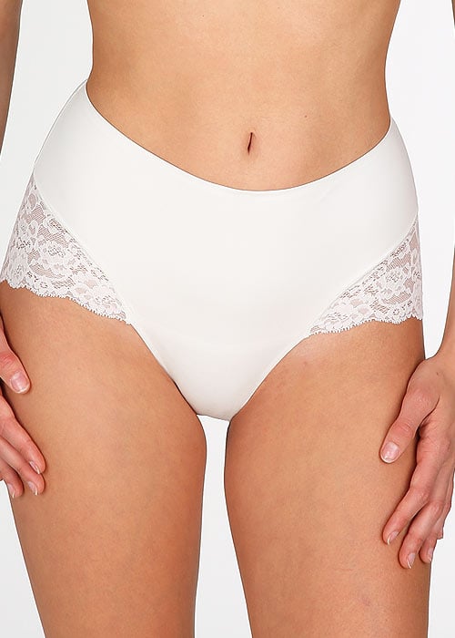 Marie Jo Studio Control Brief image