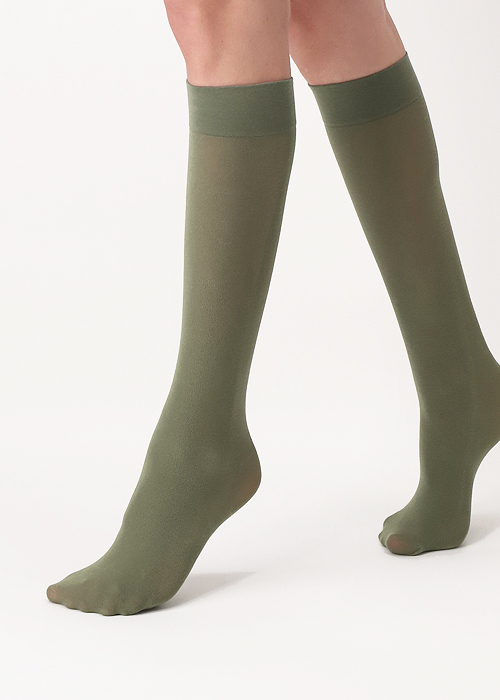 Oroblu All Colours Cotton Knee Highs