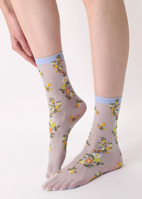 Oroblu Floral Embroidery Socks SideZoom 3