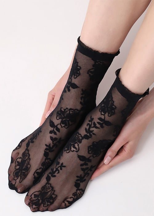 Oroblu Floral Lace Trim Socks SideZoom 2