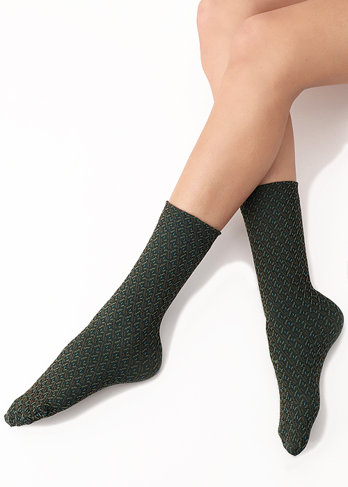 Oroblu Texture Jacquard Socks SideZoom 1