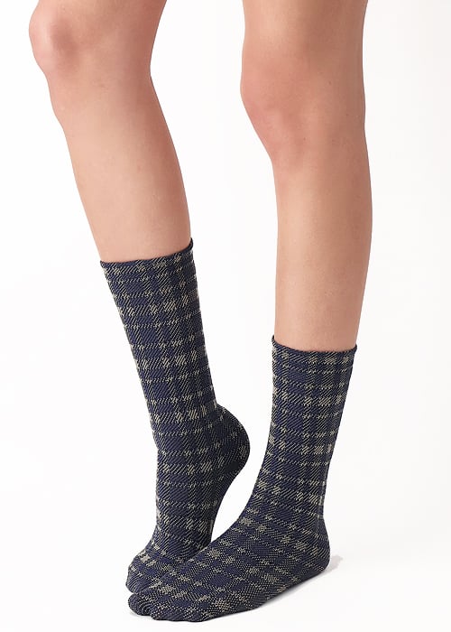 Oroblu Texture Tartan Ankle High