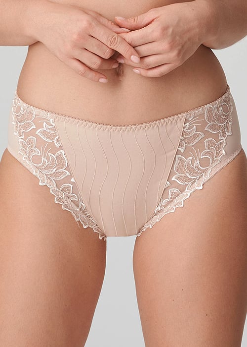 PrimaDonna Deauville Full Brief image