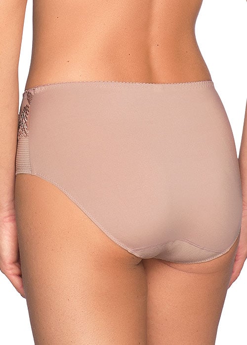 PrimaDonna Eternal Full Brief image