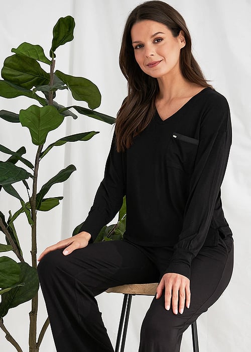 Pretty You London Black Bamboo Loungewear Set SideZoom 4