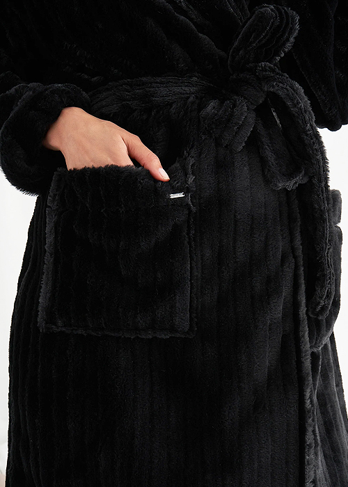 Pretty You London Black Cloud Robe SideZoom 3