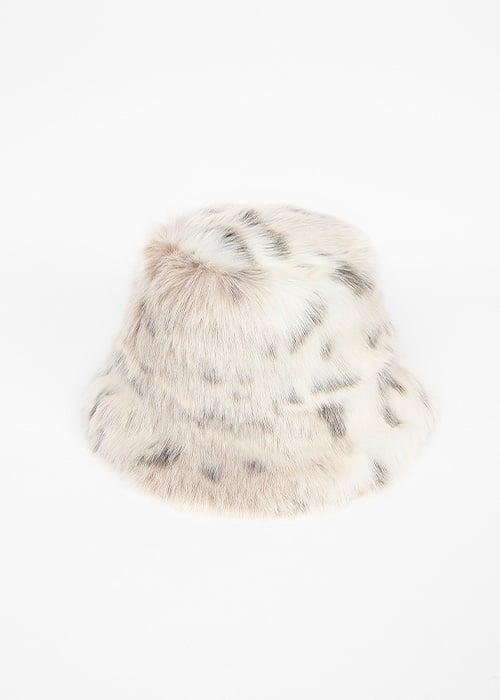 Pia Rossini Bianca Snow Wolf Hat