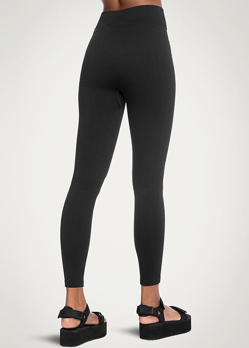 Wolford The Wellness Leggings SideZoom 3